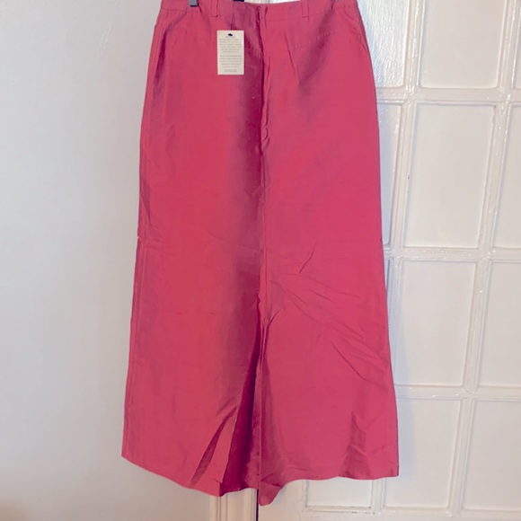BCBGMaxazria Collection 100% silk skirt. - Picture 2 of 6